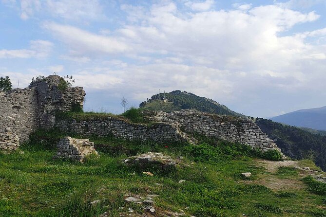 Berat - Unesco Heritage & Wine Tasting, Private Tour - Mosques, a tekke, and Byzantine churches