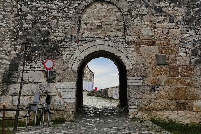 Berat - Unesco Heritage & Wine Tasting, Private Tour - Cobo Winery and the final glass