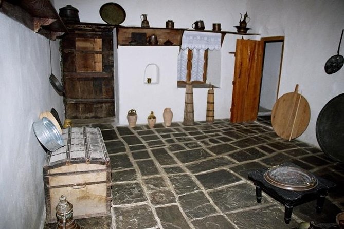 Berat Walking Tour - Berat Castle: the main historical stop