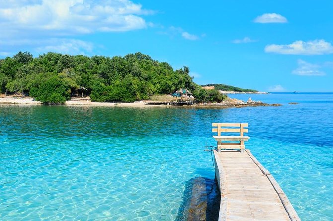Butrint, Ksamil, Blue Eye, Lekuresi Castle. All-in-one daytrip. - Lekuresi Castle and Saranda from above