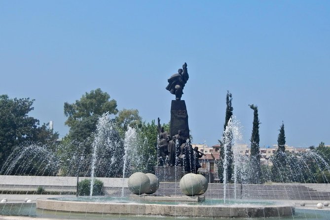 Discover Vlora: Guided City Walking Tour - The old market and Albanian food culture