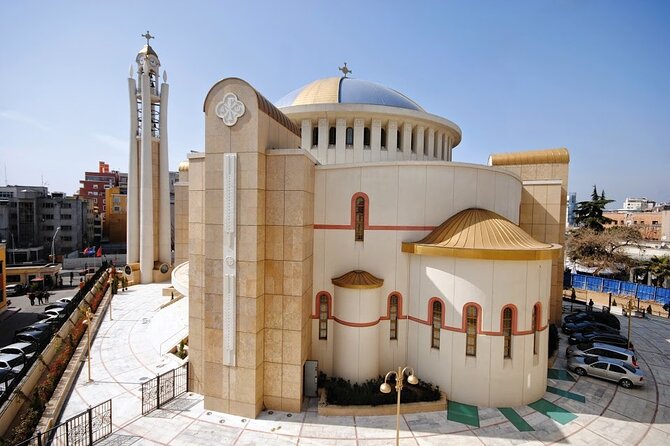 Panoramic City Tour Tirana - Blloku, from restricted quarter to social center