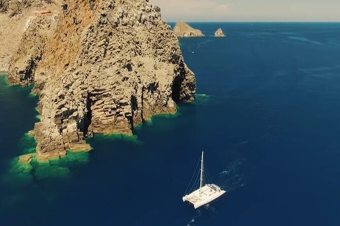 Saranda Catamaran VIP to Krorez and Kakome Beach with Lunch - Leaving Limion Port at 9:30 a.m.