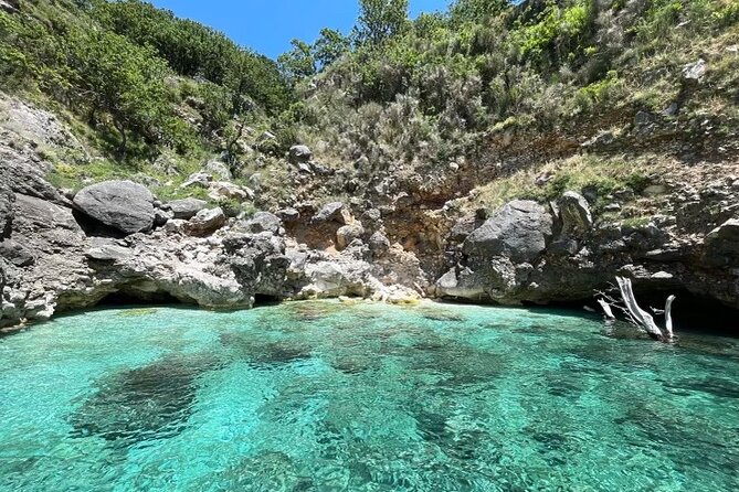 Speed Boat Tour to National Park and Grama Bay - A beautiful route with a party-boat mood