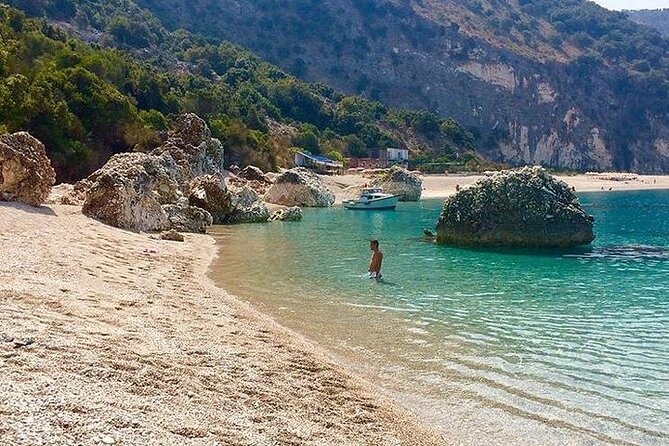 Visit Kroreza Beach by Boat - Key points to know before you go