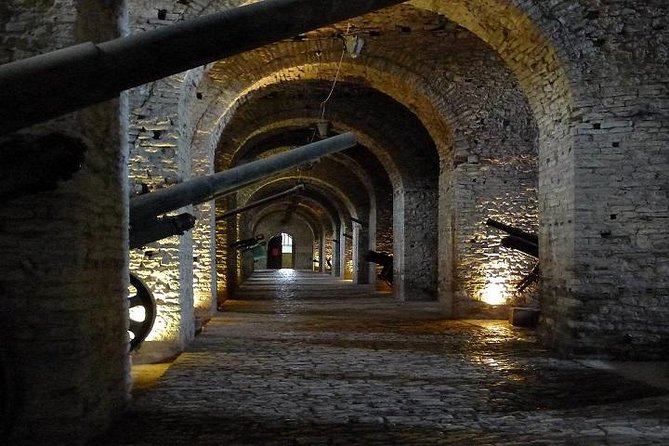 Visit the City of Gjirokastra - How the free time improves the visit